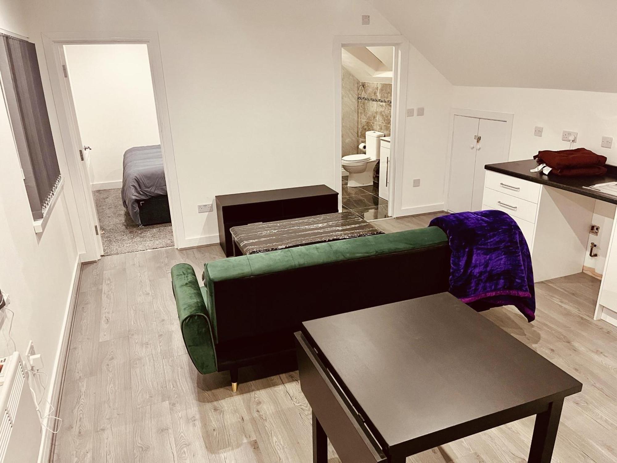 Cool Vibrant Close To Centre * Birmingham